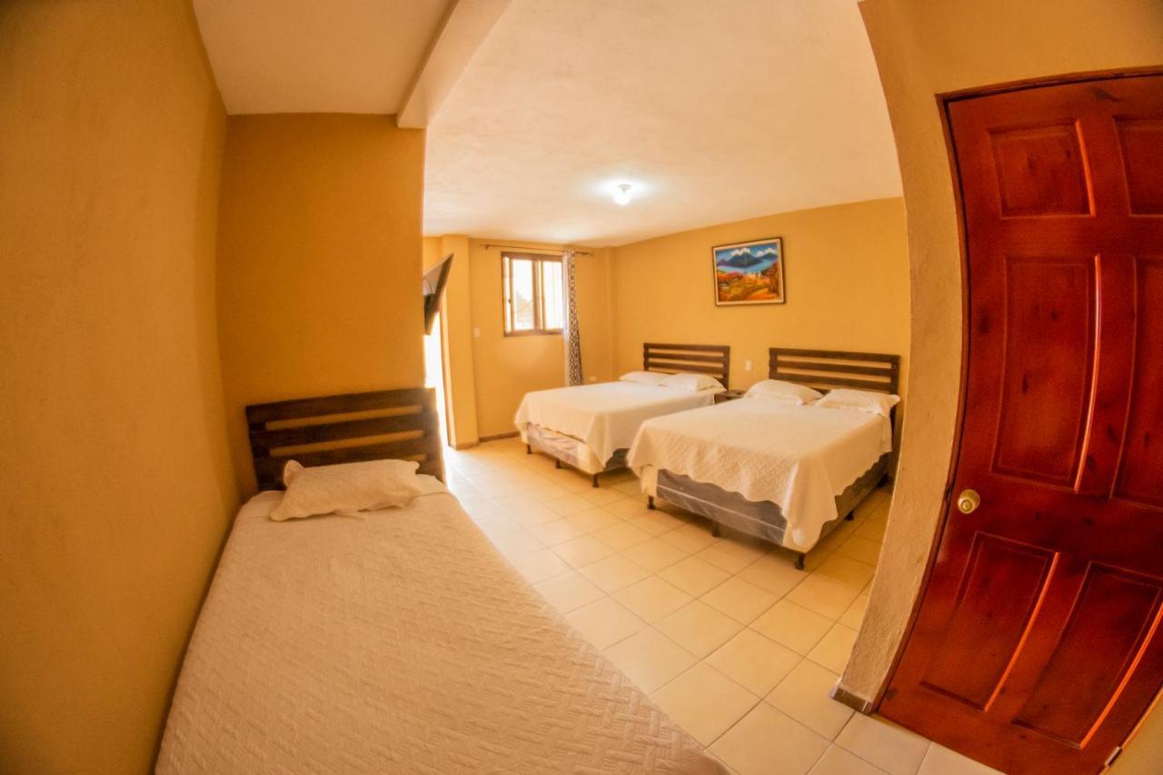 Euro Hostal Гватемала Экстерьер фото