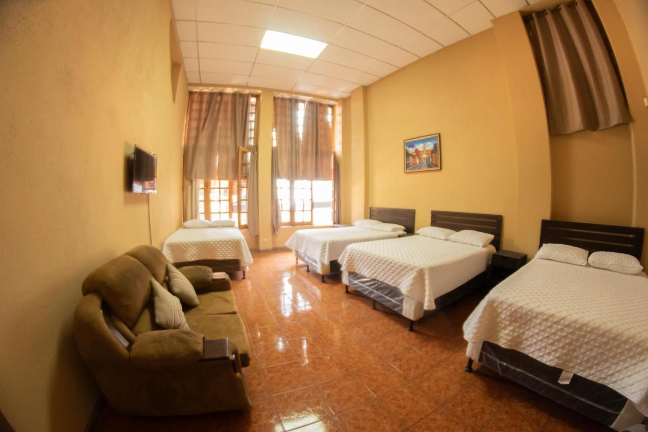 Euro Hostal Гватемала Экстерьер фото