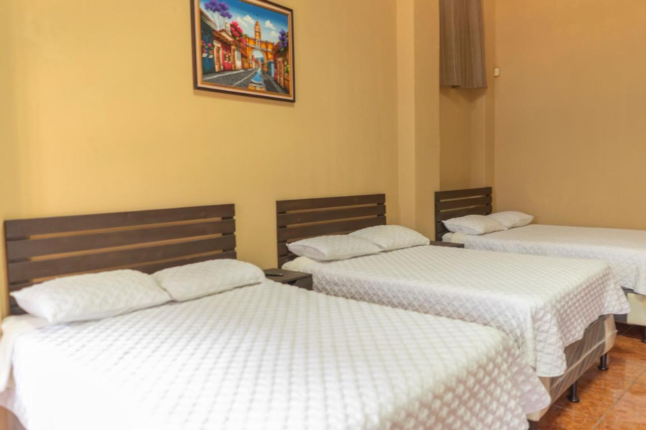 Euro Hostal Гватемала Экстерьер фото